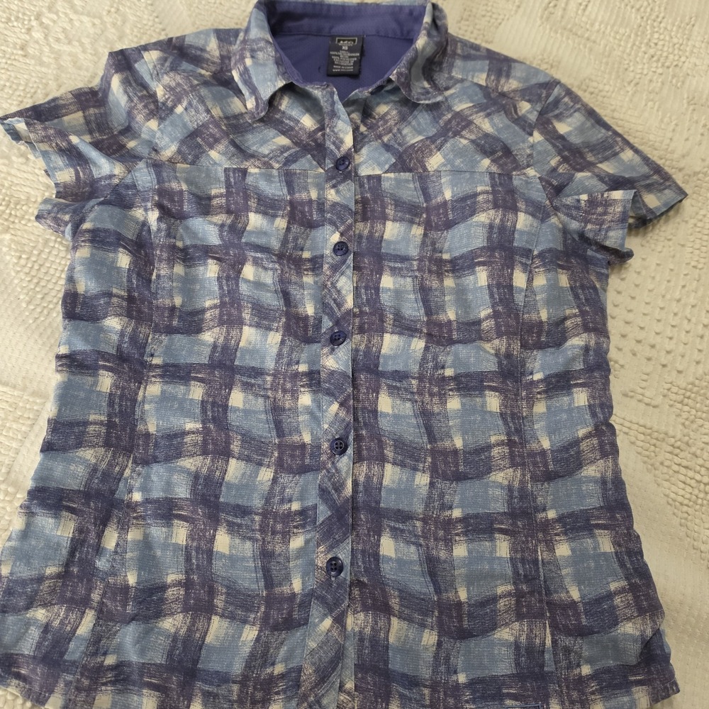 REI Women's Short Sleeve Button Down Outdoorcore Shirt Blue Plaid Hiking Size XS